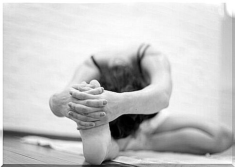 woman doing bikram yoga