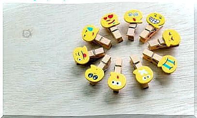 Clothespins that express emotions.