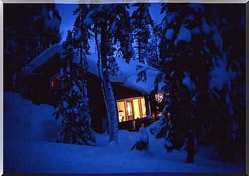 A house in the snow